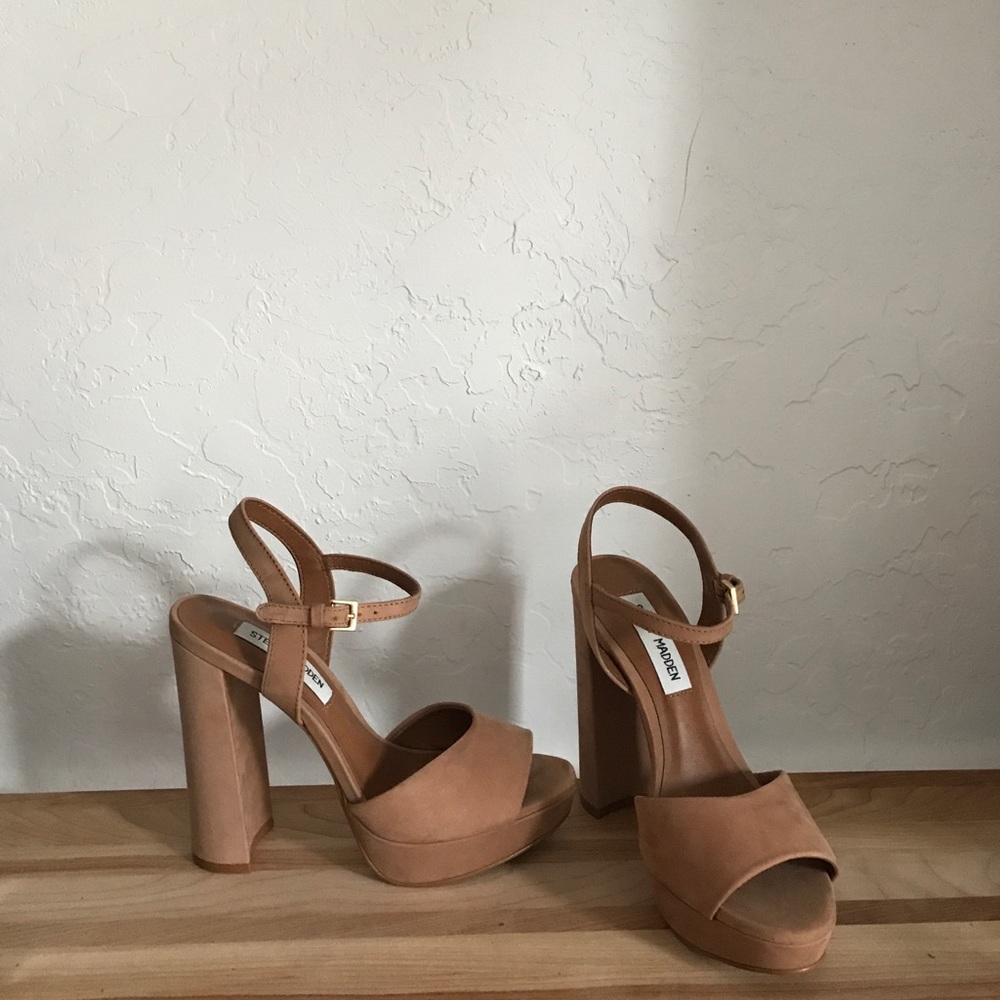 Steve Madden Pumps